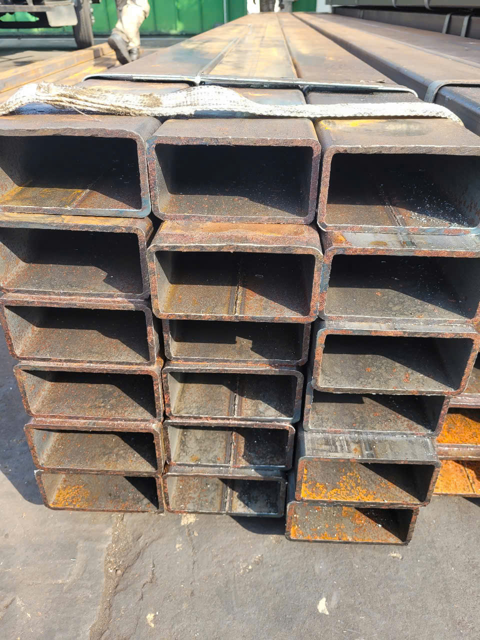 THÉP HỘP 70X140X5LY/ THÉP HỘP 140X70X5LI