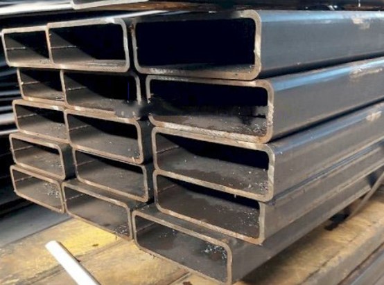 THÉP HỘP CHỮ NHẬT 50X150X3MM