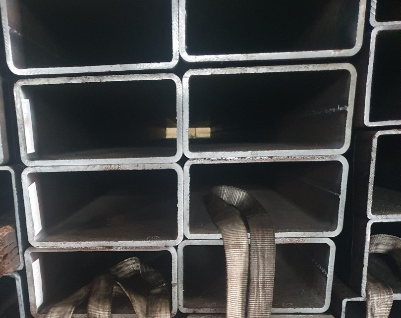 THÉP HỘP CHỮ NHẬT 150X300X12LY Q235B