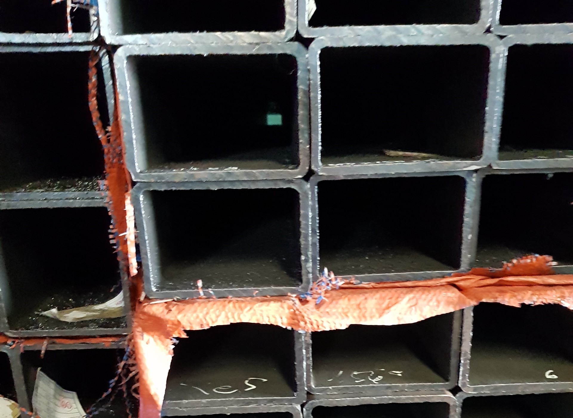 THÉP HỘP Q355B 100X150X8X6000MM