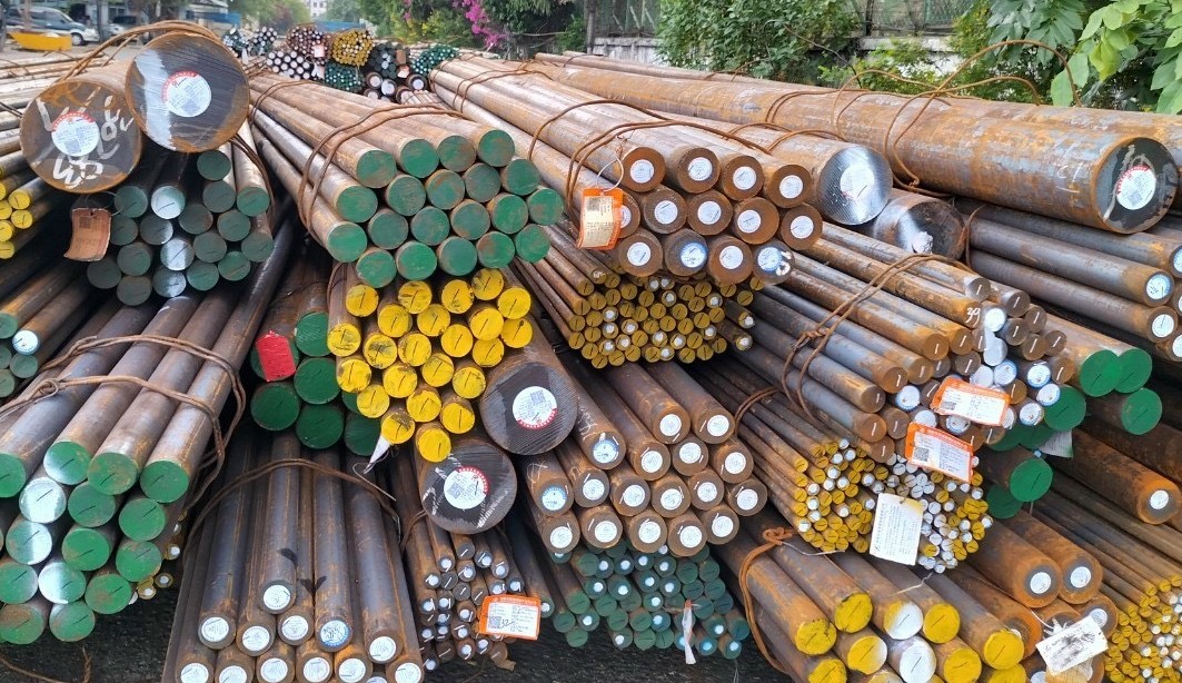 THÉP TRÒN ĐẶC S45C PHI 140- THÉP LÁP TRÒN ĐẶC PHI 140 C45