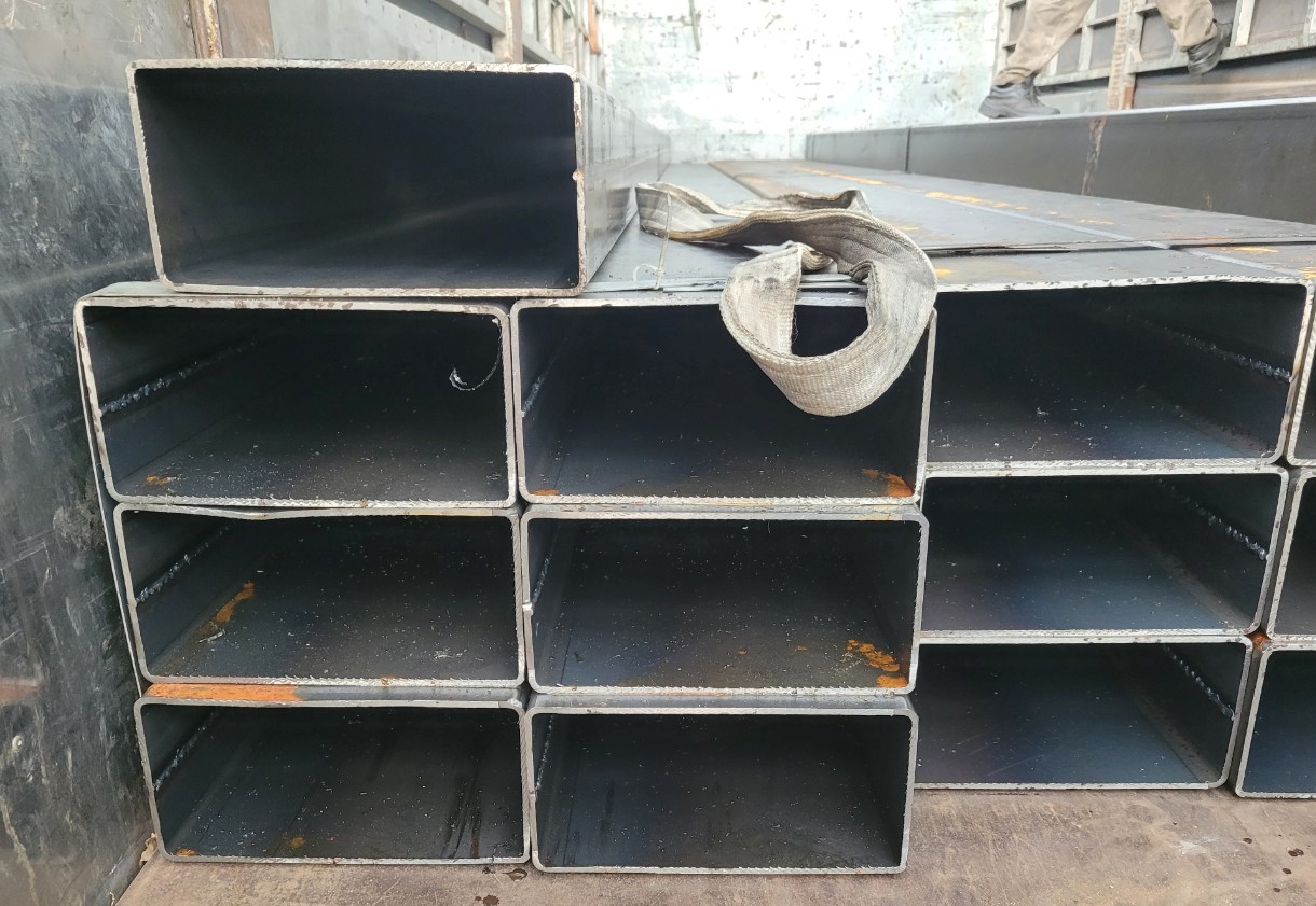 THÉP HỘP CHỮ NHẬT 300X150X5MM/LY/LI