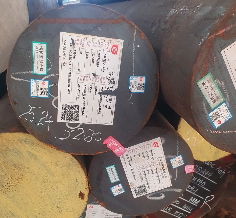 THÉP TRÒN ĐẶC SCM440 PHI 260