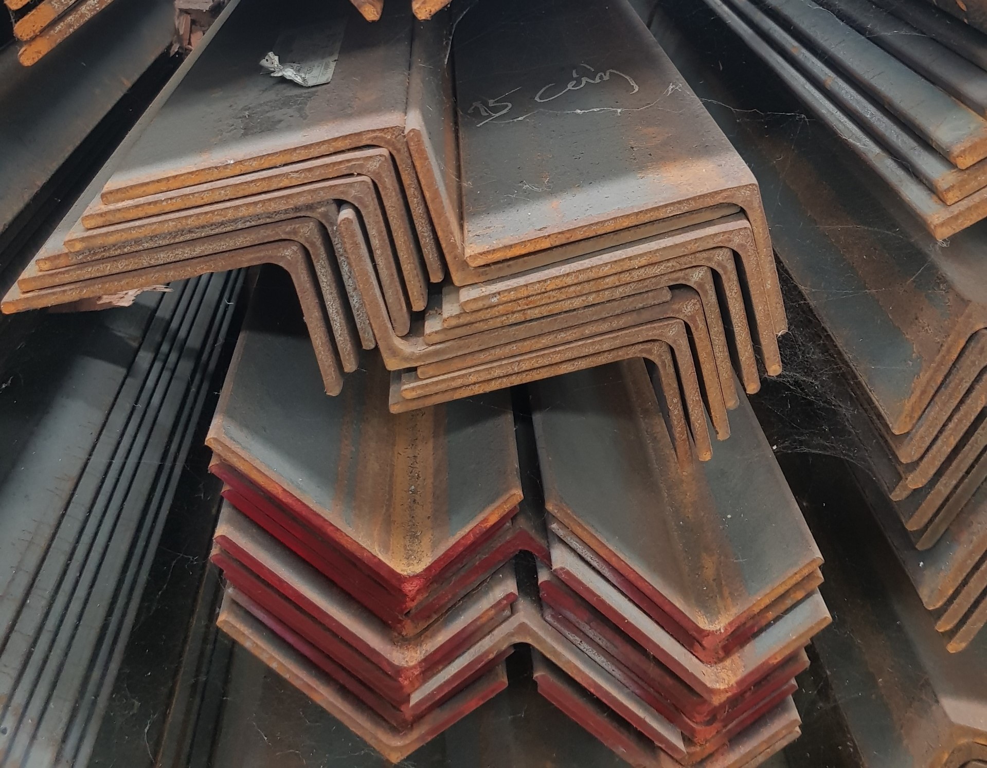 THÉP GÓC L125X75X7X12000MM