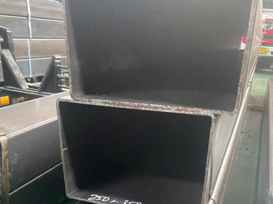 THÉP HỘP CHỮ NHẬT 250X350X5MM Q235B