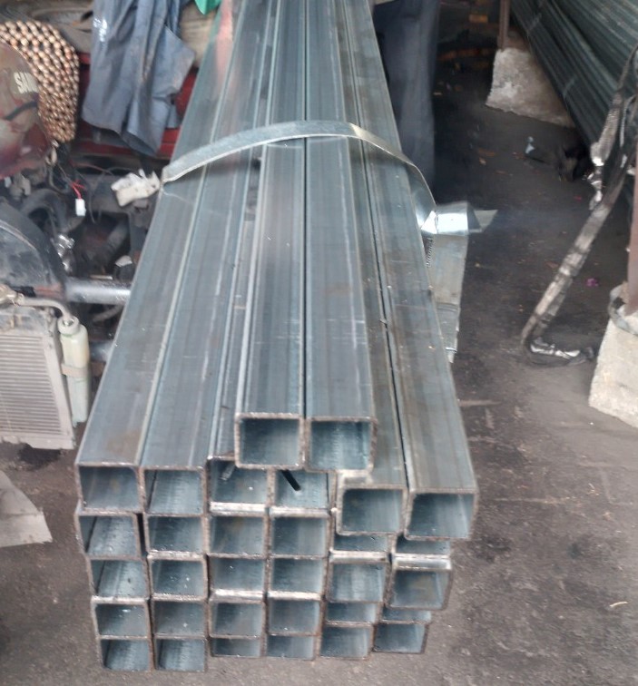 THÉP HỘP VUÔNG KẼM 100X100X2LY/2LI 