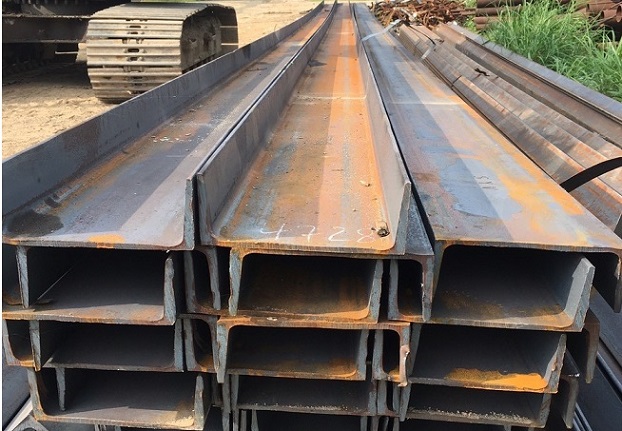 THÉP HÌNH U300X82X7X12000MM (31.02KG/MÉT)