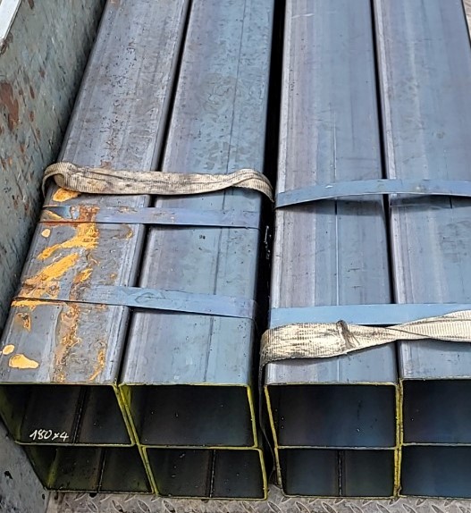 THÉP HỘP 180X180X4MM/ THÉP HỘP 180X180X4LY