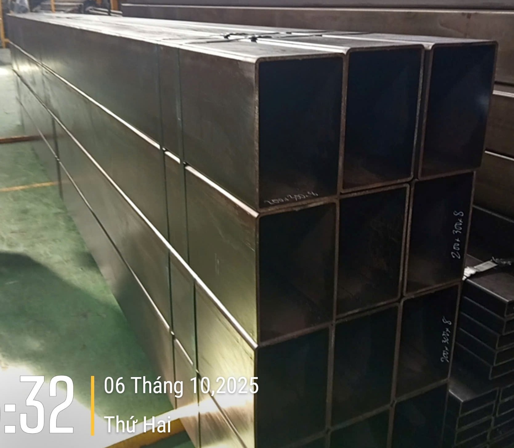 THÉP HỘP 200X300X8LY/ THÉP HỘP 300X200X8LI