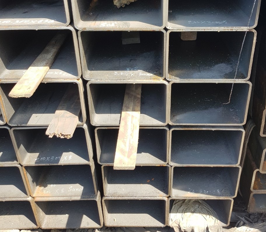 THÉP HỘP 200X300X8MM/LY/LI SS400/Q235B