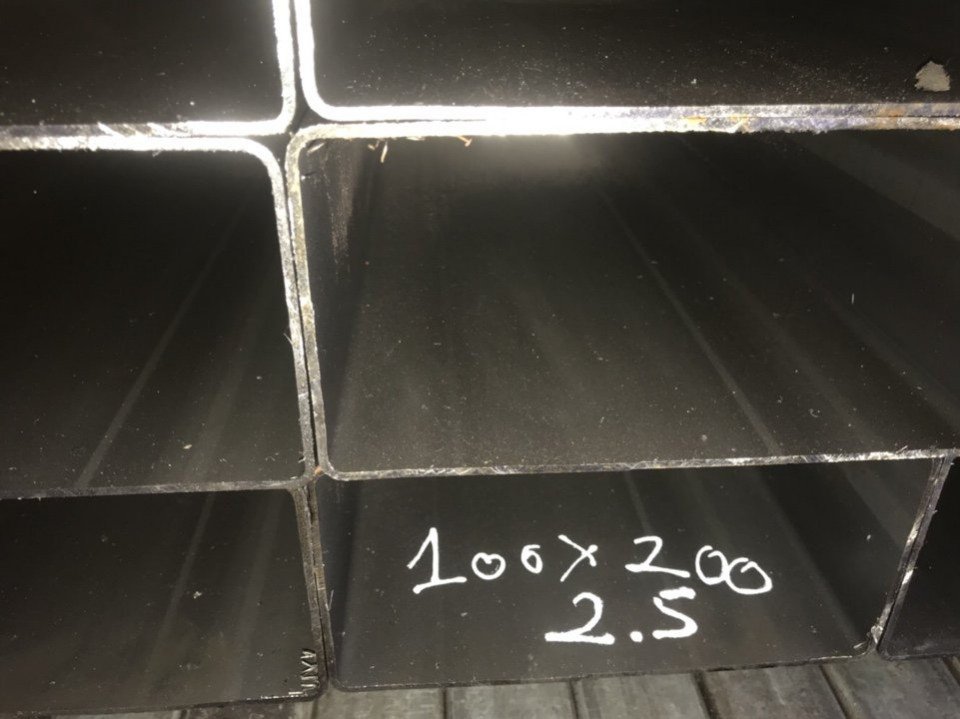 THÉP HỘP CHỮ NHẬT 100X200 DÀY 2.5LY/2.5MM/2.5LI