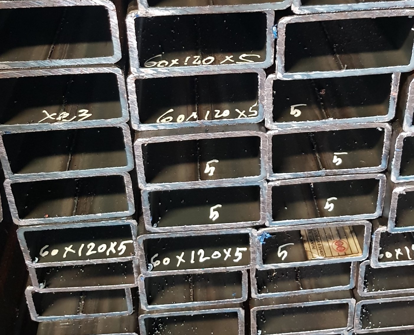 THÉP HỘP CHỮ NHẬT 120X60X5LY/5MM