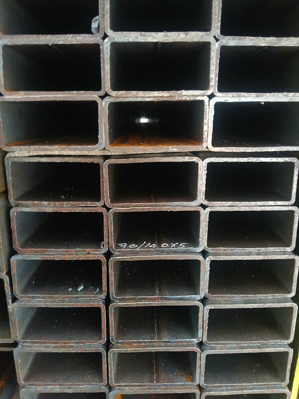 THÉP HỘP CHỮ NHẬT 70X140X5