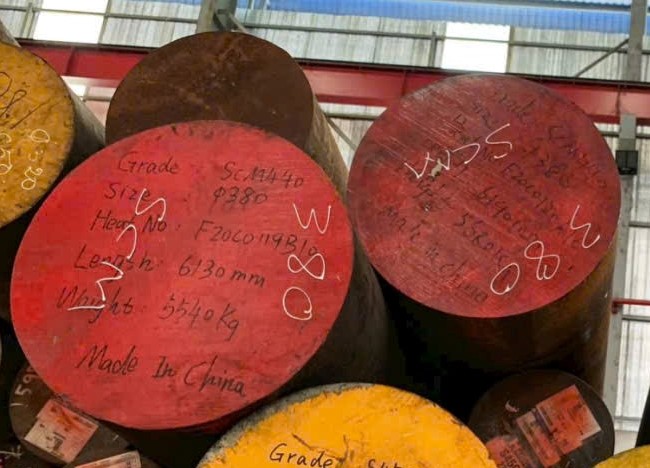THÉP LÁP TRÒN ĐẶC SCM440 PHI 380